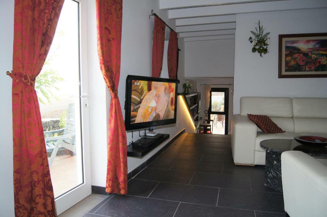 Castillo Lanzarote Villa Winni - Luxury Villa - Pet Friendly With Heated Pool La Asomada  외부 사진